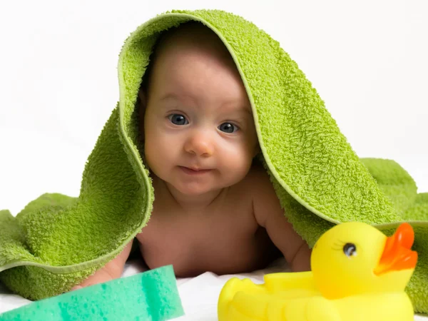 Anatroccolo e spugna - bagno del bambino — Foto Stock