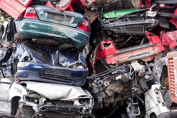 Pile of discarded scrap car on a junkyard, concept for insurance  or waste management — Stock Photo, Image