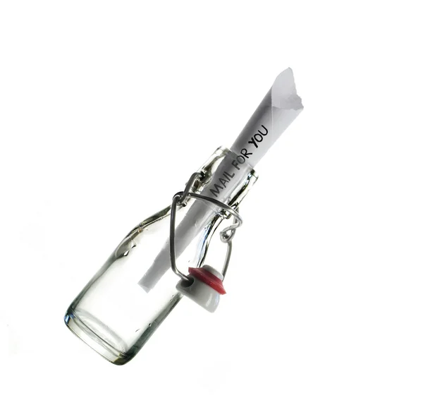 Mensagem em uma garrafa MAIL PARA VOCÊ, isolado em um fundo branco — Fotografia de Stock