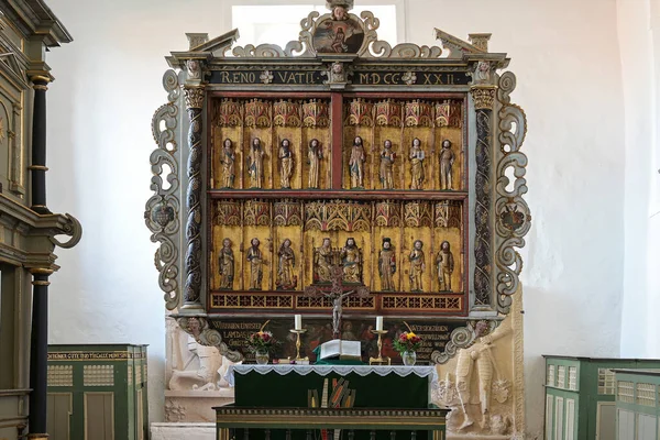 ドイツ グドウ2020年11月13日 シュレースヴィヒ ホルシュタイン州グドウから聖マリア教会の主バートラムの影響下にある中世の祭壇彫刻 — ストック写真