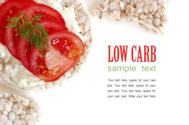  domates ve otlar isolatetd beyaz, köşe b ile pirinç kek