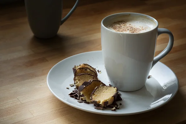 Kávé, tejhab, a kakaó és a Marcipán, étcsokoládé — Stock Fotó