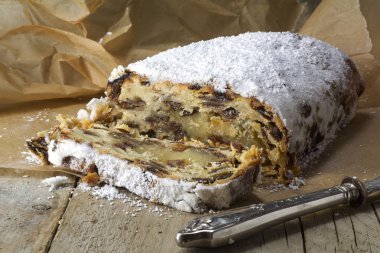 Noel stollen, geleneksel Alman pasta Advent ve İsa için