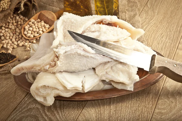 Traditionele Turkse soep iskembe schapen pensen, haggis ingrediënt met concept achtergrond op houten tafel — Stockfoto