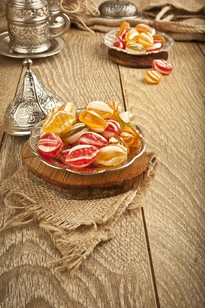 전통적 인 터어 키 식 라마 단 달콤 한 설탕 캔디 - 아키데 세 키 — 스톡 사진