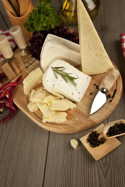 Cheese still life — Stock Photo, Image