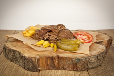 Hünkar - ızgara et, ekmek ve sebze shawarma sandviç