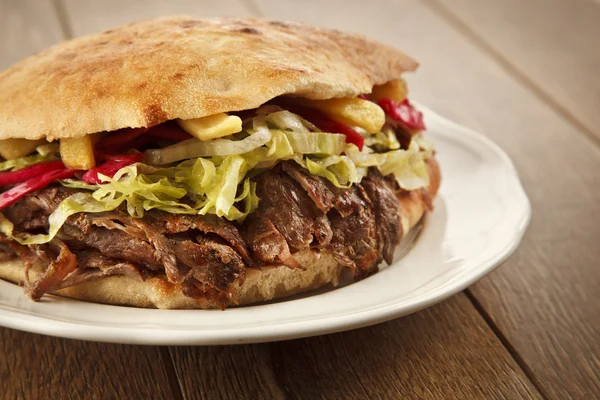 Doner Kebab - grilled meat, bread and vegetables shawarma sandwich — Stock Photo, Image