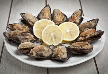 doldurulmuş midye, midye dolma Akdeniz mutfağı