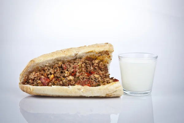 Turkish Kokorec - lamb intestine food sandwich and ayran with white background — Stock Photo, Image