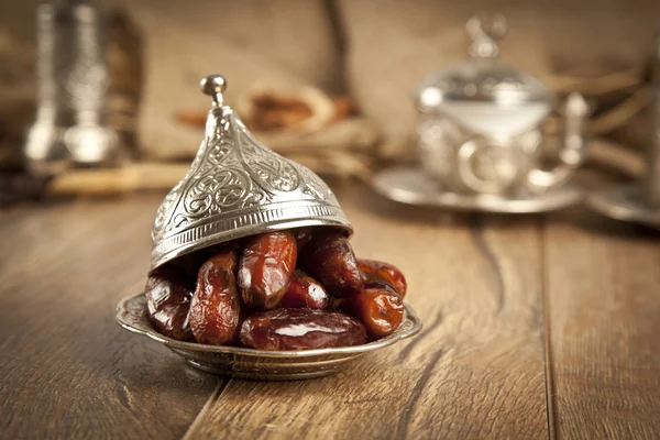 Frutas secas de palma datilera o kurma, comida de ramadán (ramazán) — Foto de Stock