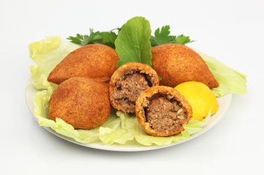 Ramazan yemek icli köfte (köfte) falafel dolması