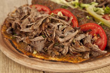 Döner Adana kebap Lahmacun - pide pide ile