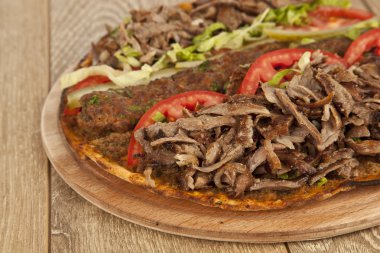 Döner Adana kebap Lahmacun - pide pide ile