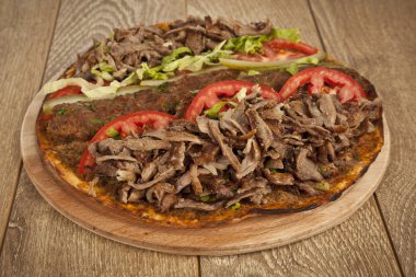 Döner Adana kebap Lahmacun - pide pide ile