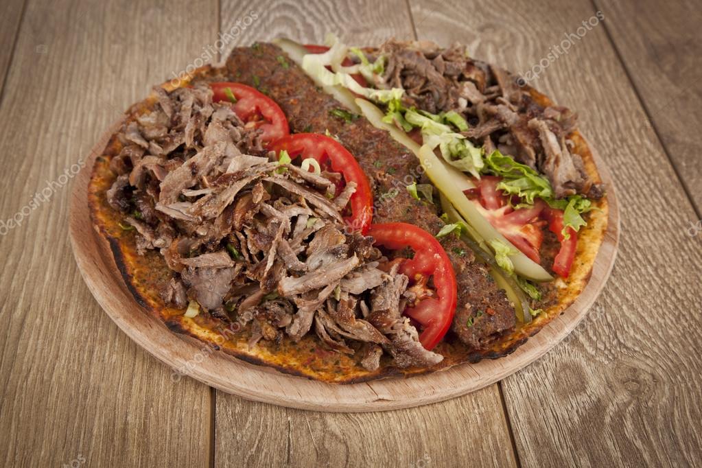 Döner Adana kebap Lahmacun pide pide ile Stok fotoğrafçılık