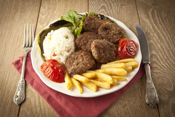 Delicioso Kofte turco (almôndegas ) — Fotografia de Stock