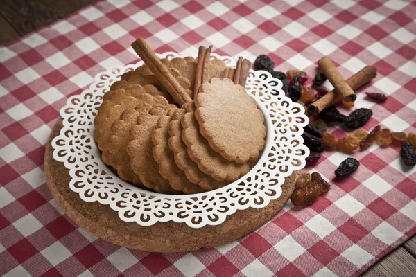 Biscoitos de gengibre cozidos na hora tradicionais — Fotografia de Stock