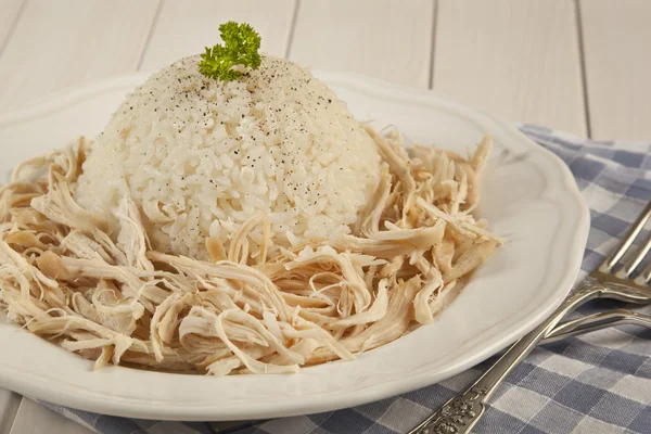 Kycklingbröst med turkiska pilaff ris — Stockfoto