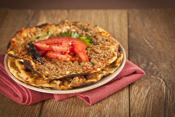 Turkish pide lahmacun — Stock Photo, Image