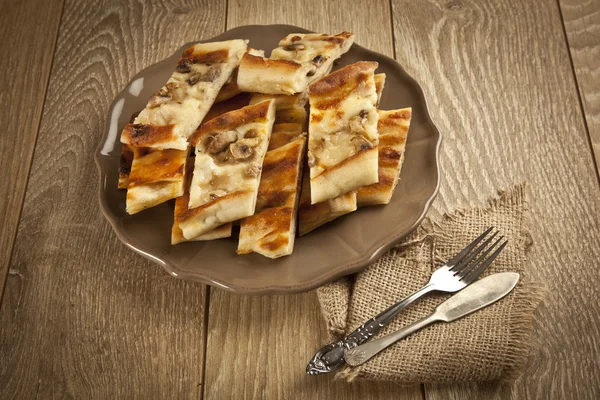 Turkse speciale pide met paddestoel — Stockfoto