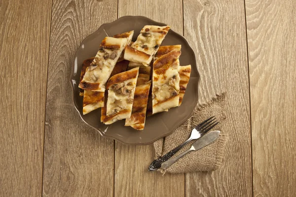 Pide especial turco com cogumelo — Fotografia de Stock