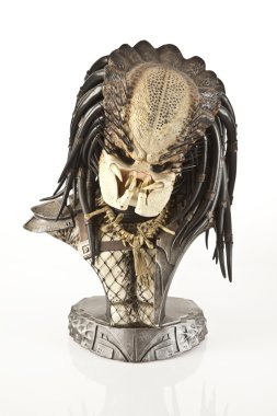 Istanbul, Türkiye - 14 Ocak 2015: İzole studio shot Predator karakter.