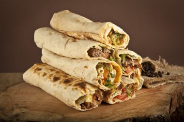 Türk shawarma durum geleneksel sish kebab şal