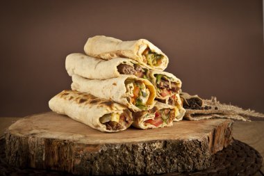 Türk shawarma durum geleneksel sish kebab şal