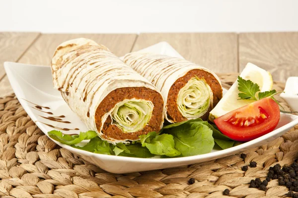 Cig kofte Durum Shawarma comida turca —  Fotos de Stock
