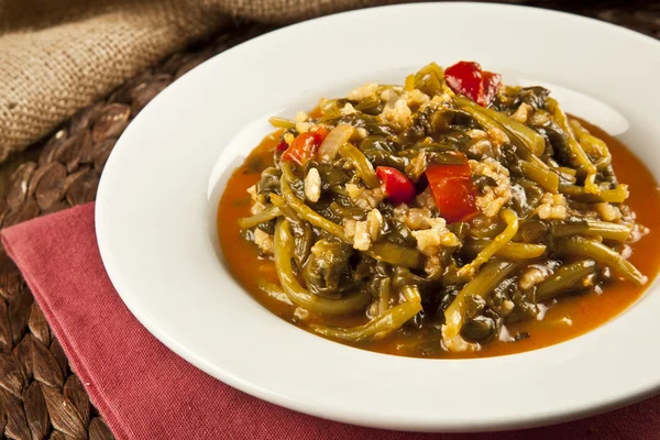 Plato de espinacas turca comida tradicional ramadán — Foto de Stock