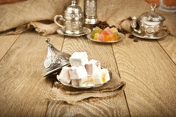 Traditionella glädje turkiska söt godis Ramadan (ramazan) mat — Stockfoto