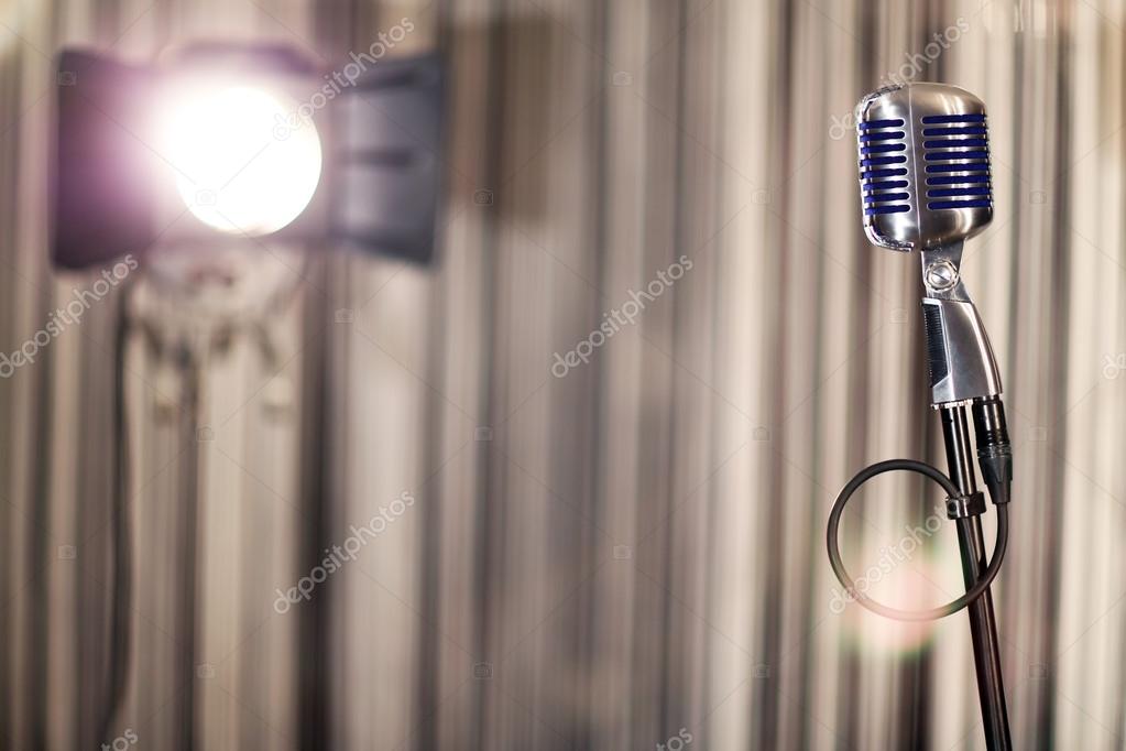 Interieur van de microfoon muziek restaurant de rest spotlight