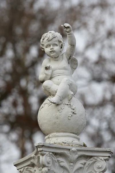 ニコラエフに天使彫刻 — ストック写真
