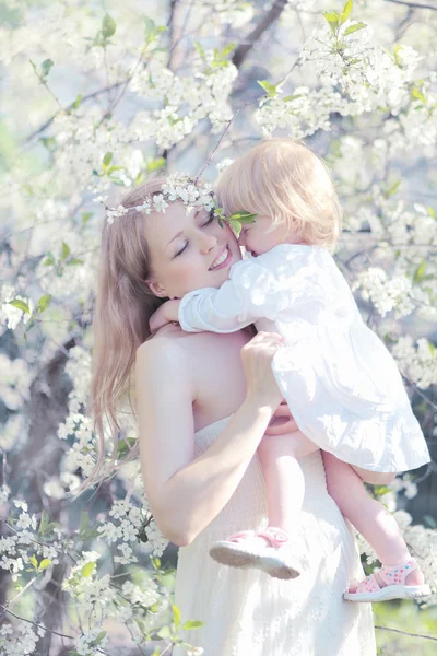 Mom and baby tenderness — Stock Photo, Image