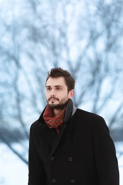 Handsome man looking ahead — Stock Photo, Image