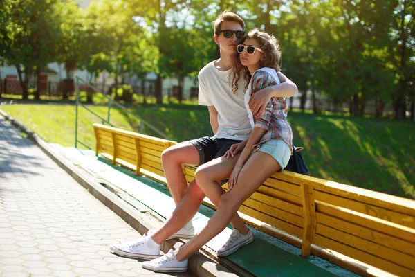 Stylish young couple teenagers in love, summer sunny day — Stock Photo, Image