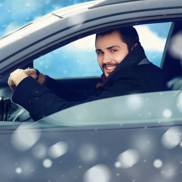 Trasporti, inverno e concetto di persone - primo piano sorriso felice — Foto Stock