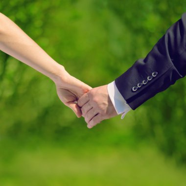 Evlilik, aşk ve ilişkiler kavramı - tatlı çift, br eller
