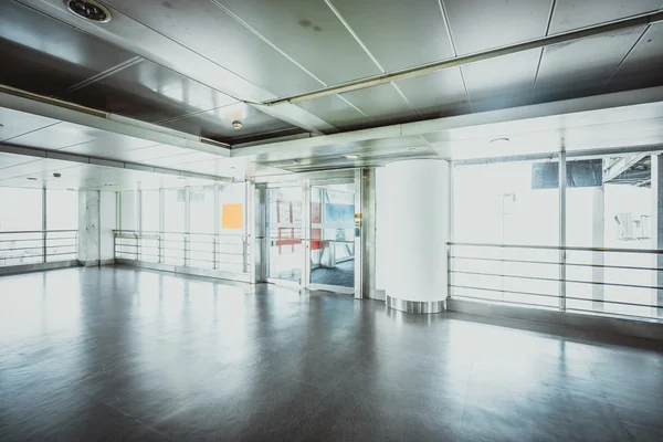 Intérieur de l'aéroport de pudong — Photo