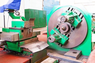 Sanayi makineleri ve donanımları