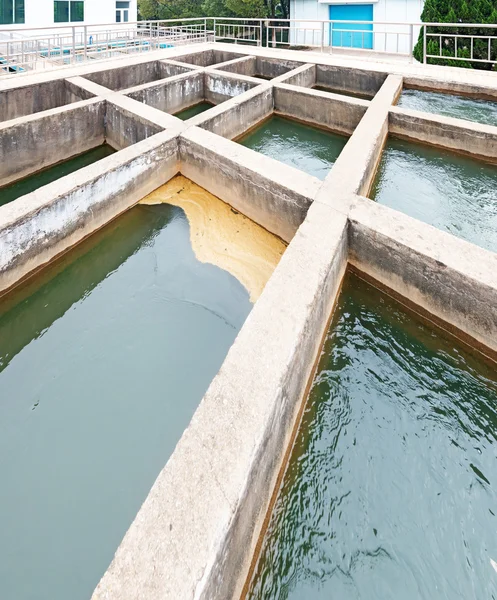 Planta de tratamiento de aguas residuales —  Fotos de Stock