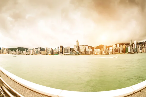 Hong Kong's Victoria Harbour fog sunrise — Stock Photo, Image