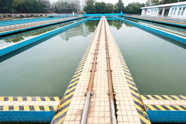 Planta de tratamiento de aguas residuales —  Fotos de Stock