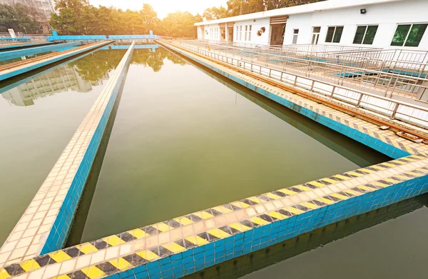 Planta de tratamiento de aguas residuales —  Fotos de Stock