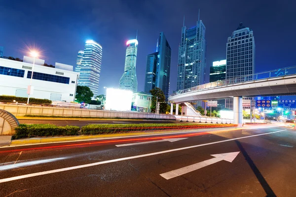 Shanghai Lujiazui ekonomi- och handelsområdet — Stockfoto