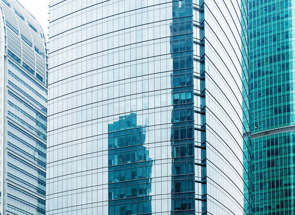 Siluetas de cristal modernas de rascacielos — Foto de Stock