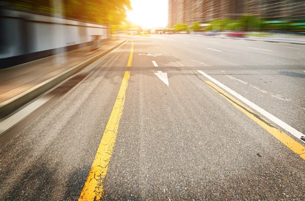 Schone weg van stad — Stockfoto