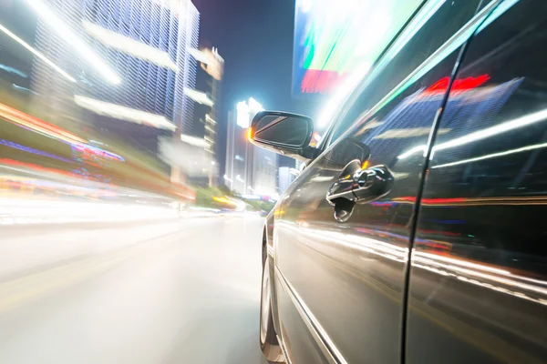 Speed Carro na estrada — Fotografia de Stock