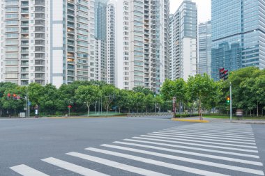 Yüzyıl Cadde Sokak sahnesinde Lujiazui shanghai
